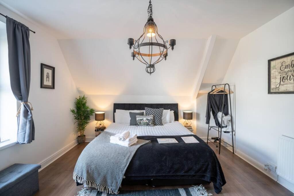 Phenix Central - Huge 3 Bed, Super Equipped Apartment. Cardiff Kültér fotó