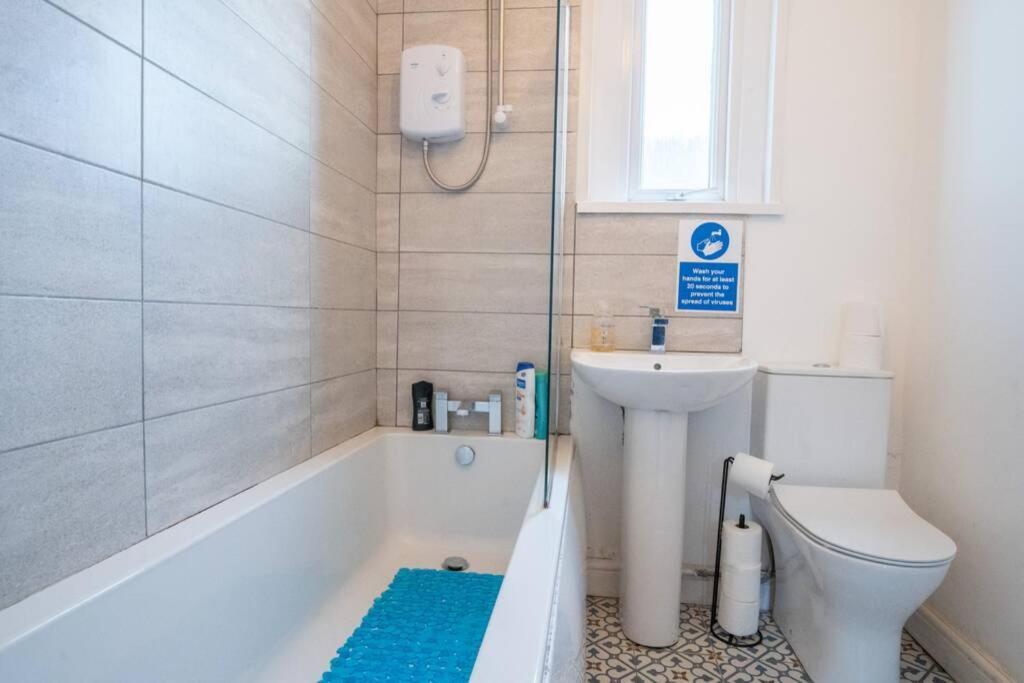 Phenix Central - Huge 3 Bed, Super Equipped Apartment. Cardiff Kültér fotó